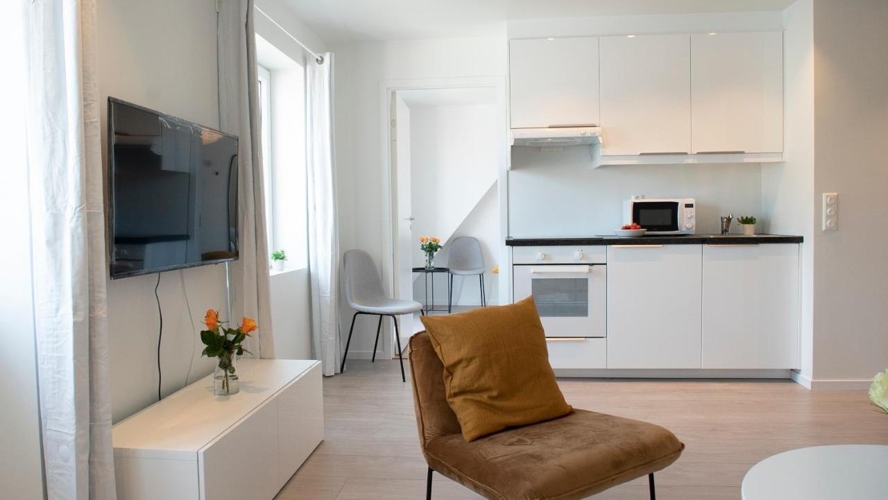 One-Bedroom Apartment,1013205739:JPEG