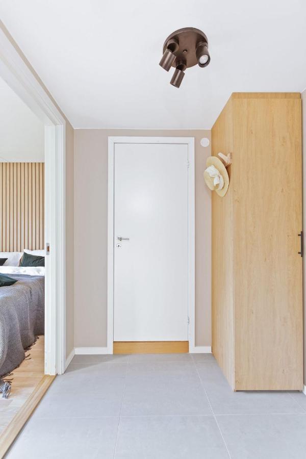 Superior One-Bedroom Apartment