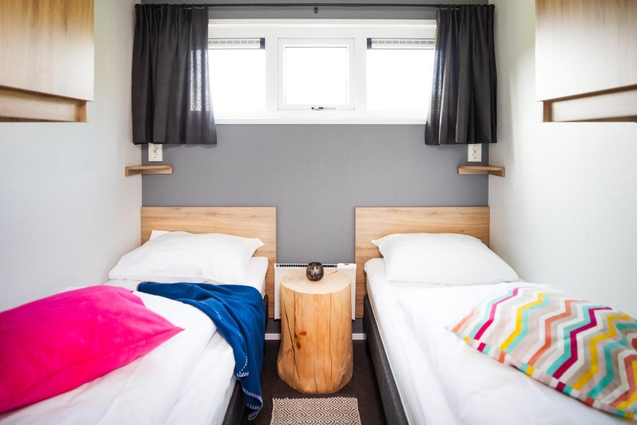Functionalist cabin