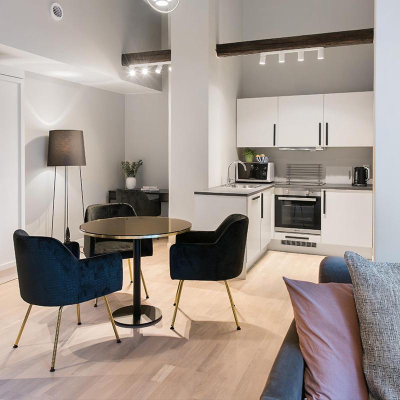 One-Bedroom Apartment