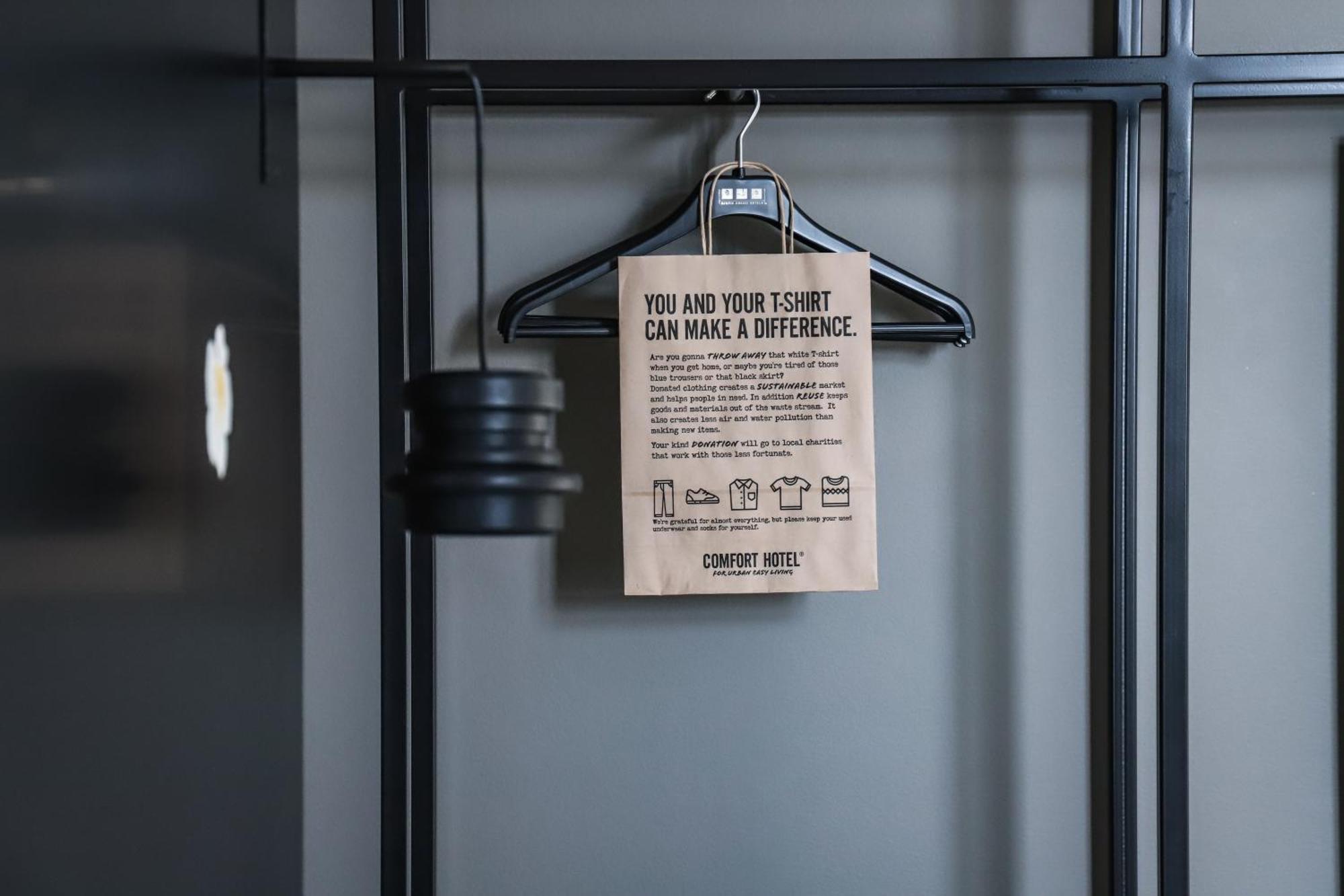 Compact Single,1210282297:JPEG