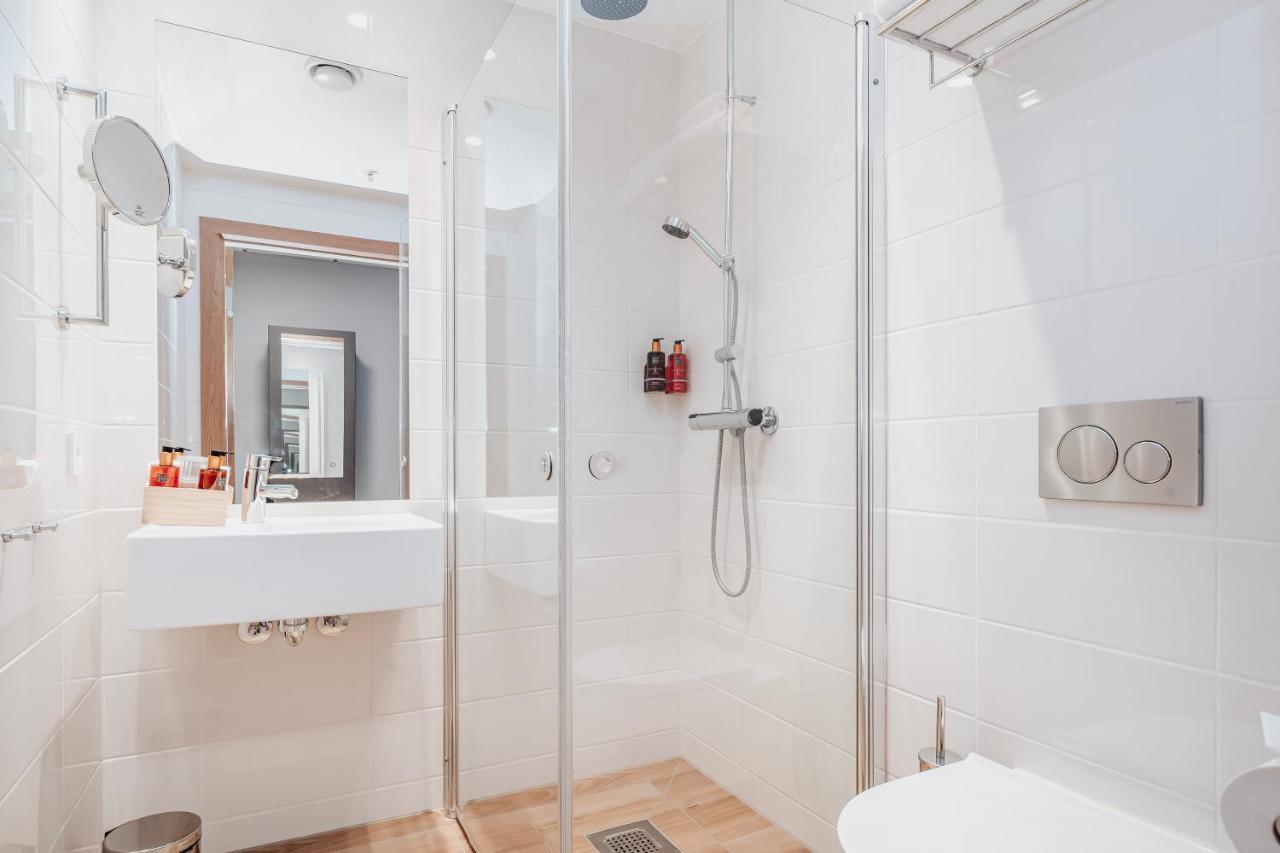 Economy Double Room,1352184083:JPEG