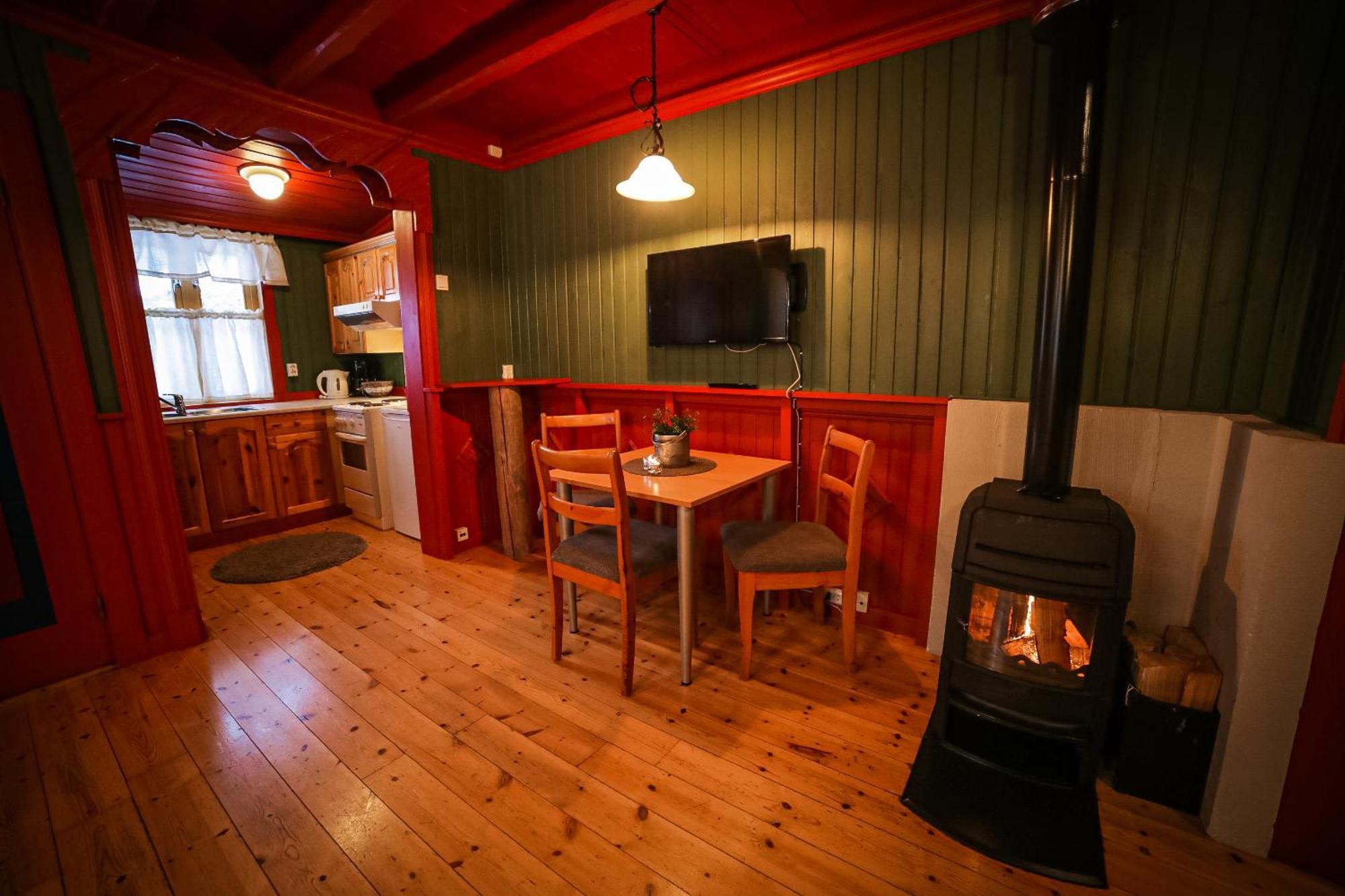 Superior One-Bedroom Cottage