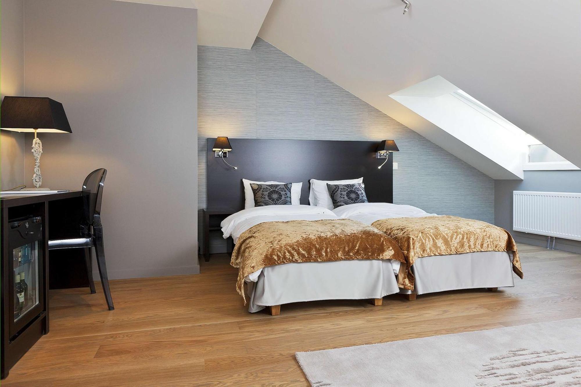 Standard Twin Room,1275378004:JPEG