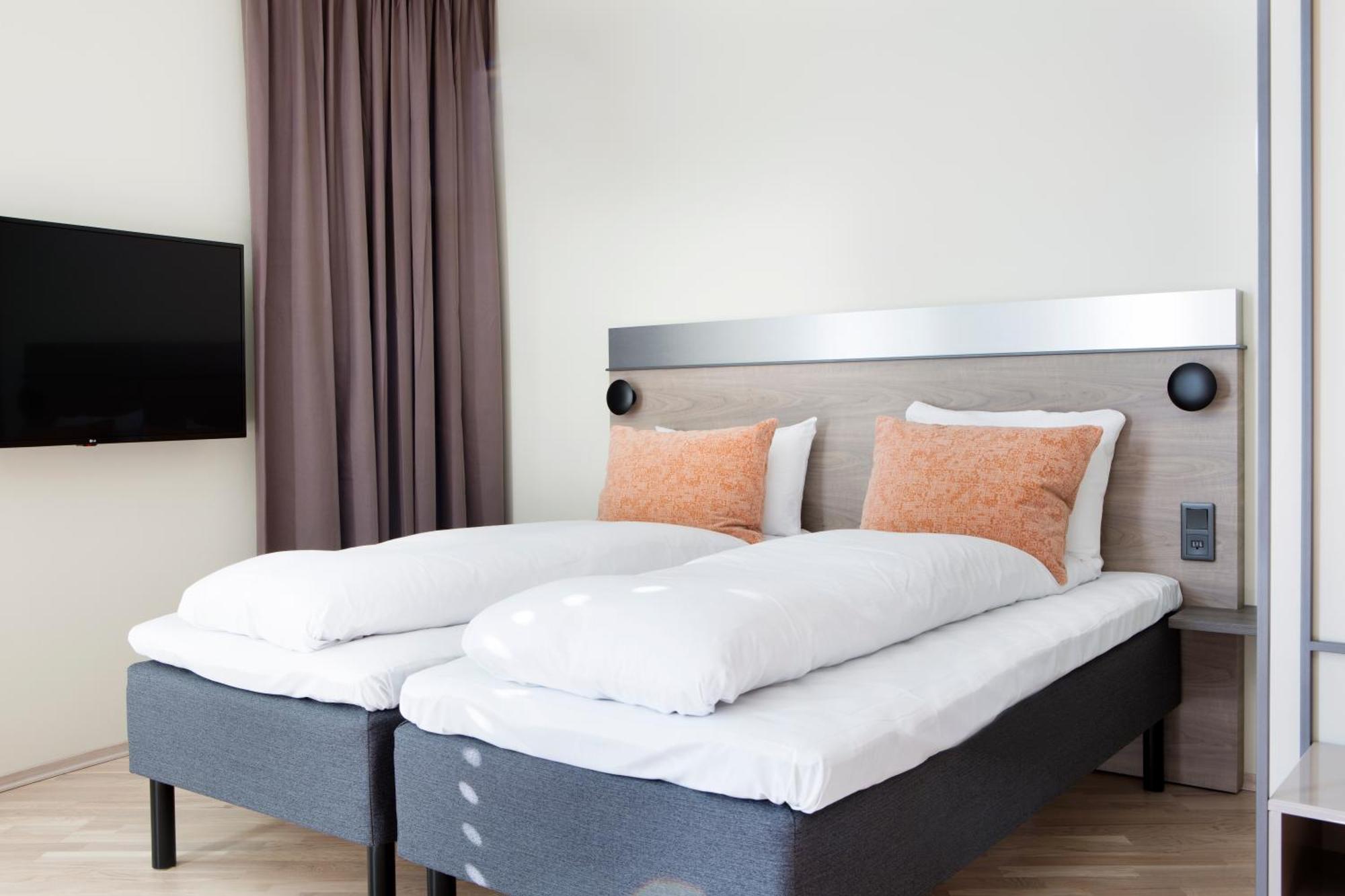 Standard Twin Room,1216747591:JPEG