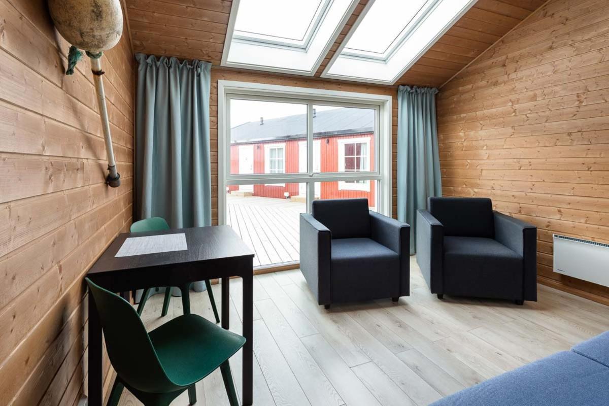 Superior One-Bedroom Cottage