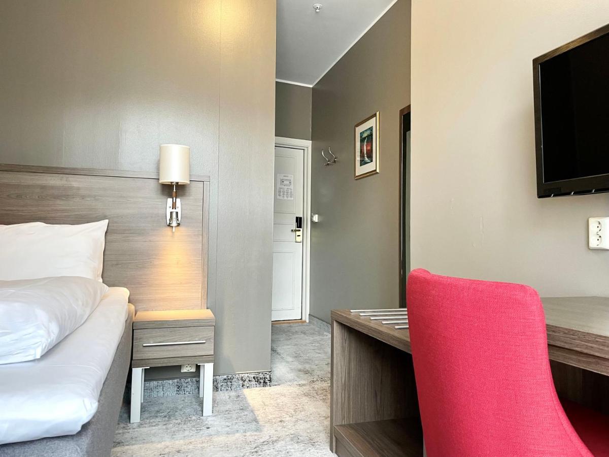 Budget Single Room,1298914768:JPEG