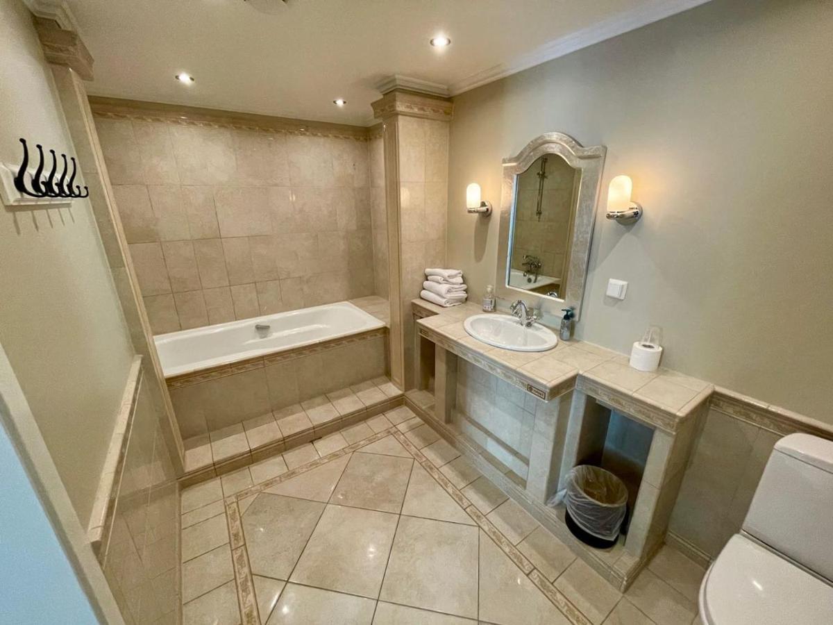 Double Room Spa Bath,1592051444:JPEG