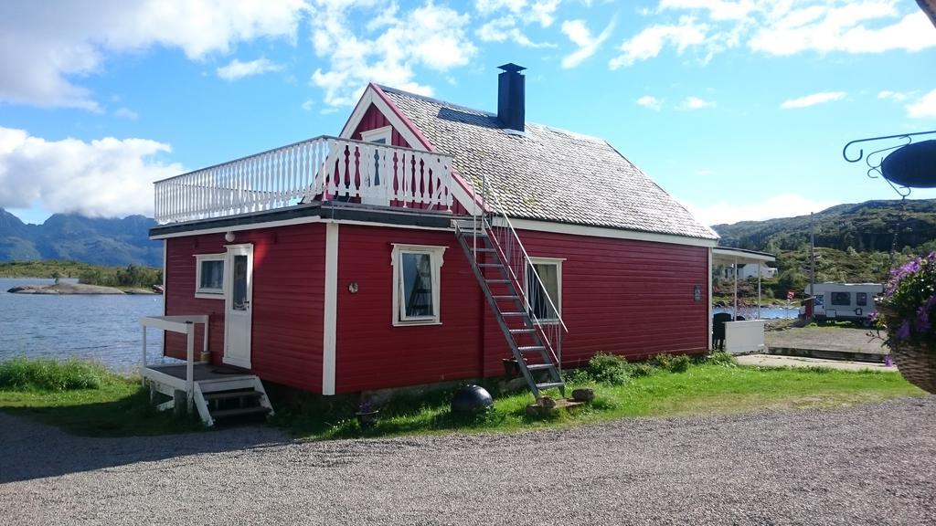 Four-Bedroom House,200328334:JPEG