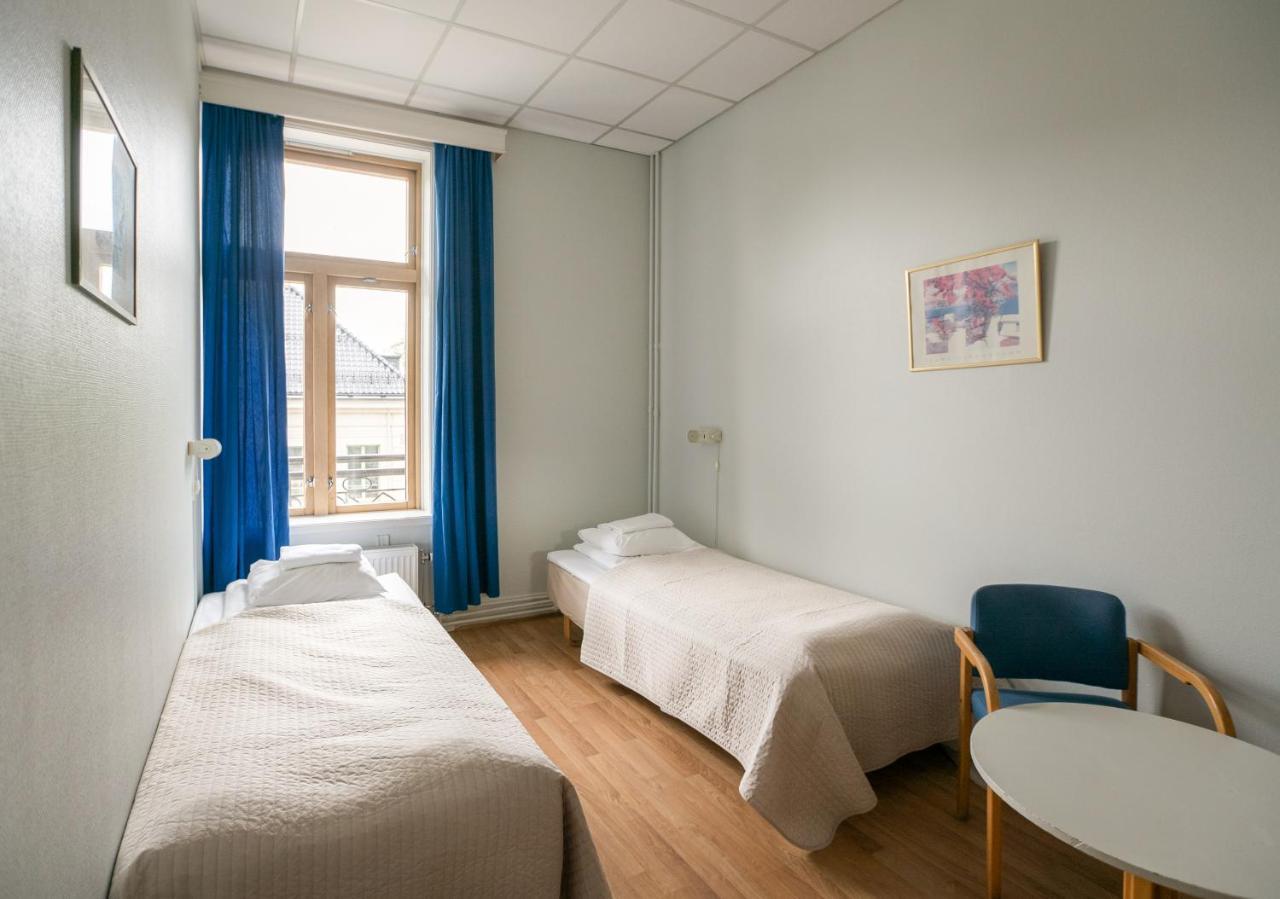 Budget Twin Room,1588461455:JPEG