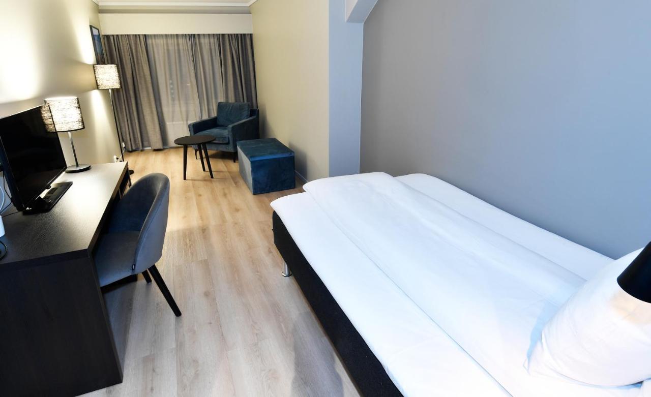 Single Room,1619170052:JPEG