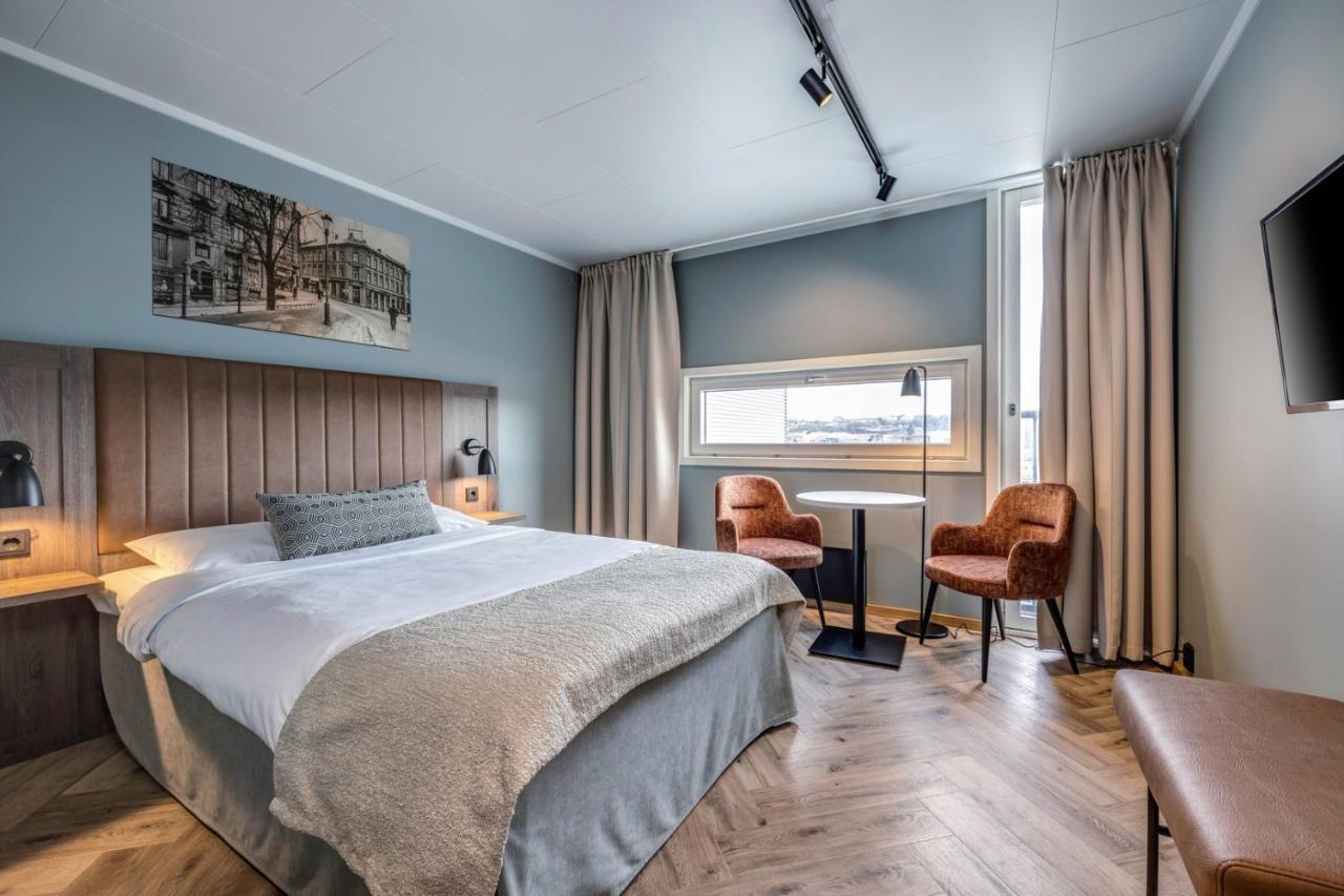 Small Double Room 140 cm bed