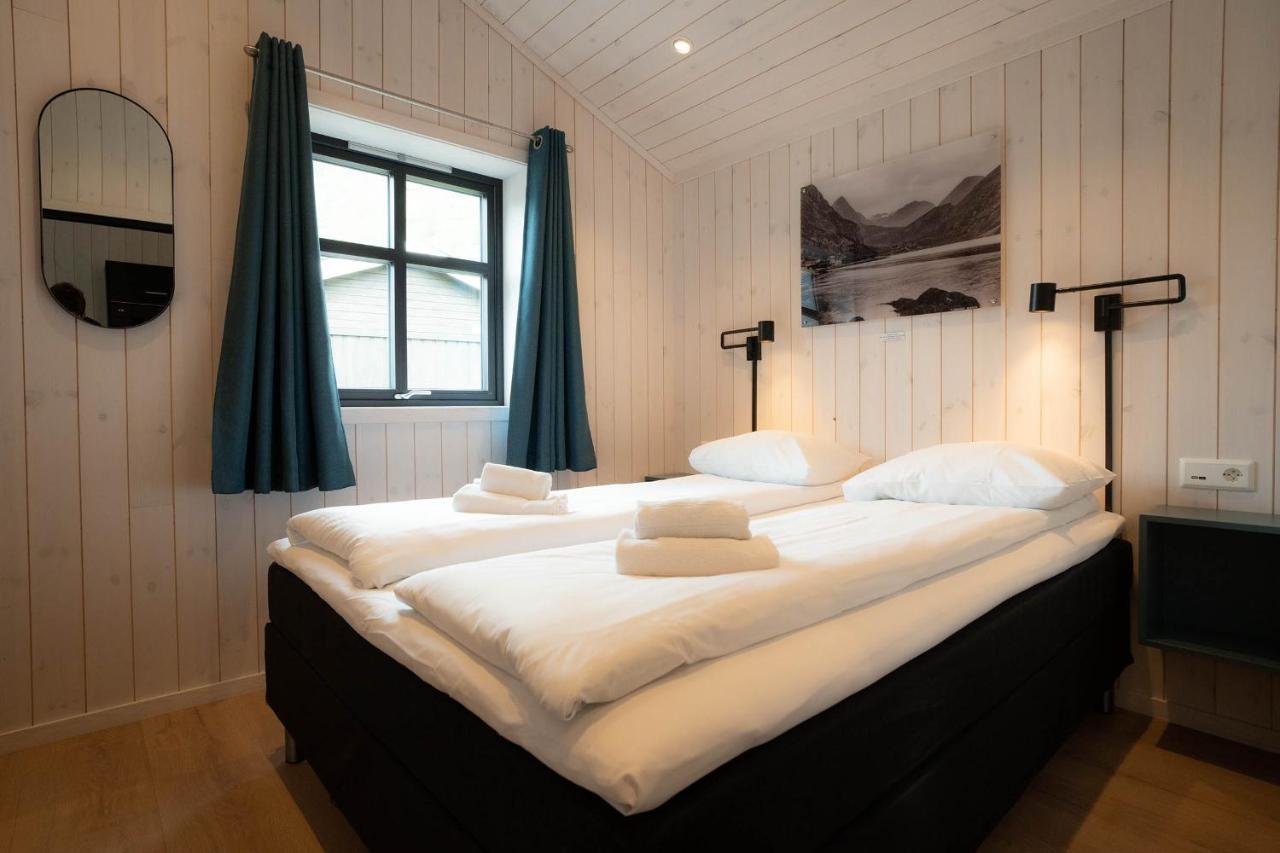 Premium cottage with linen,1588336739:JPEG