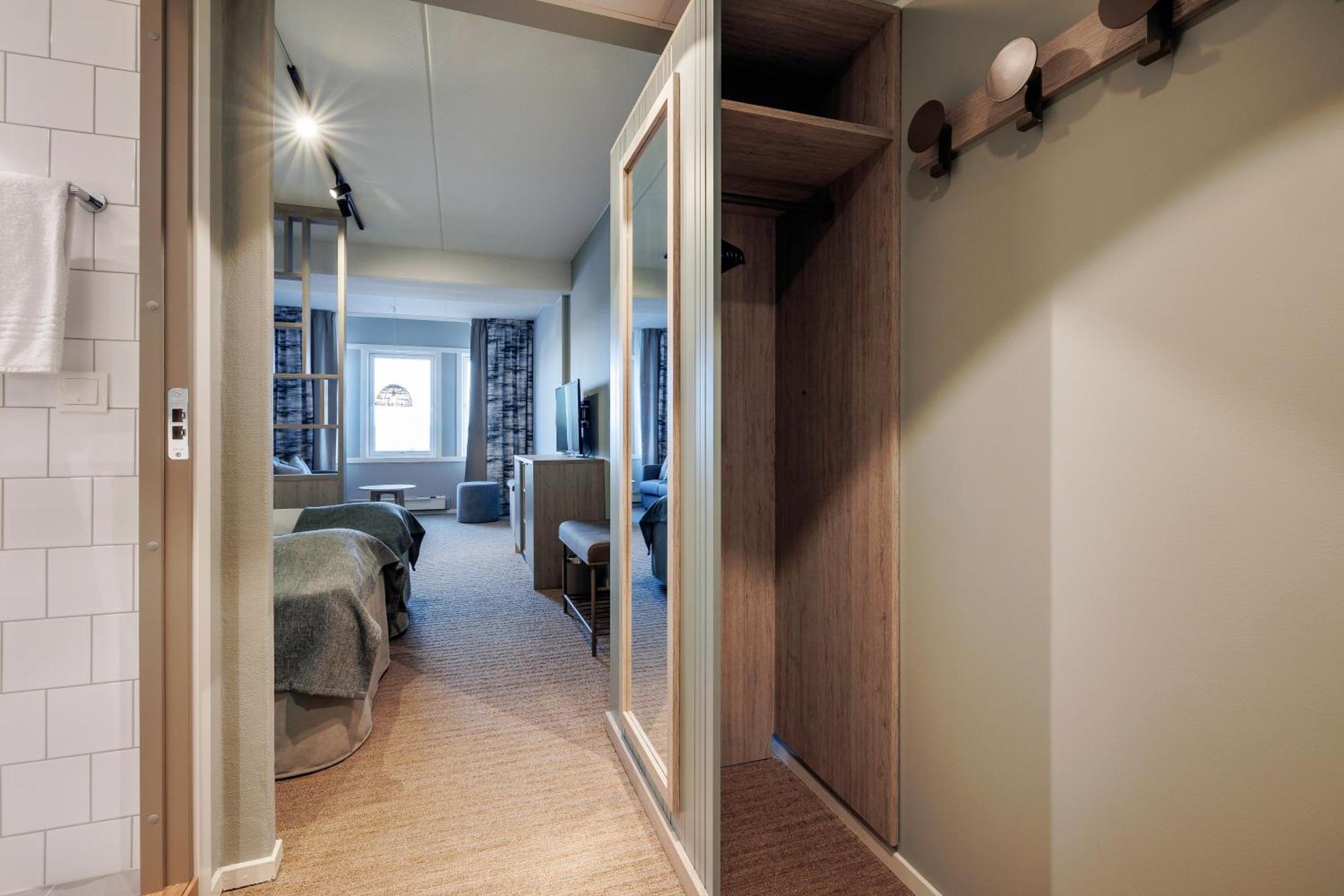 Deluxe Twin Room,1708030042:JPEG