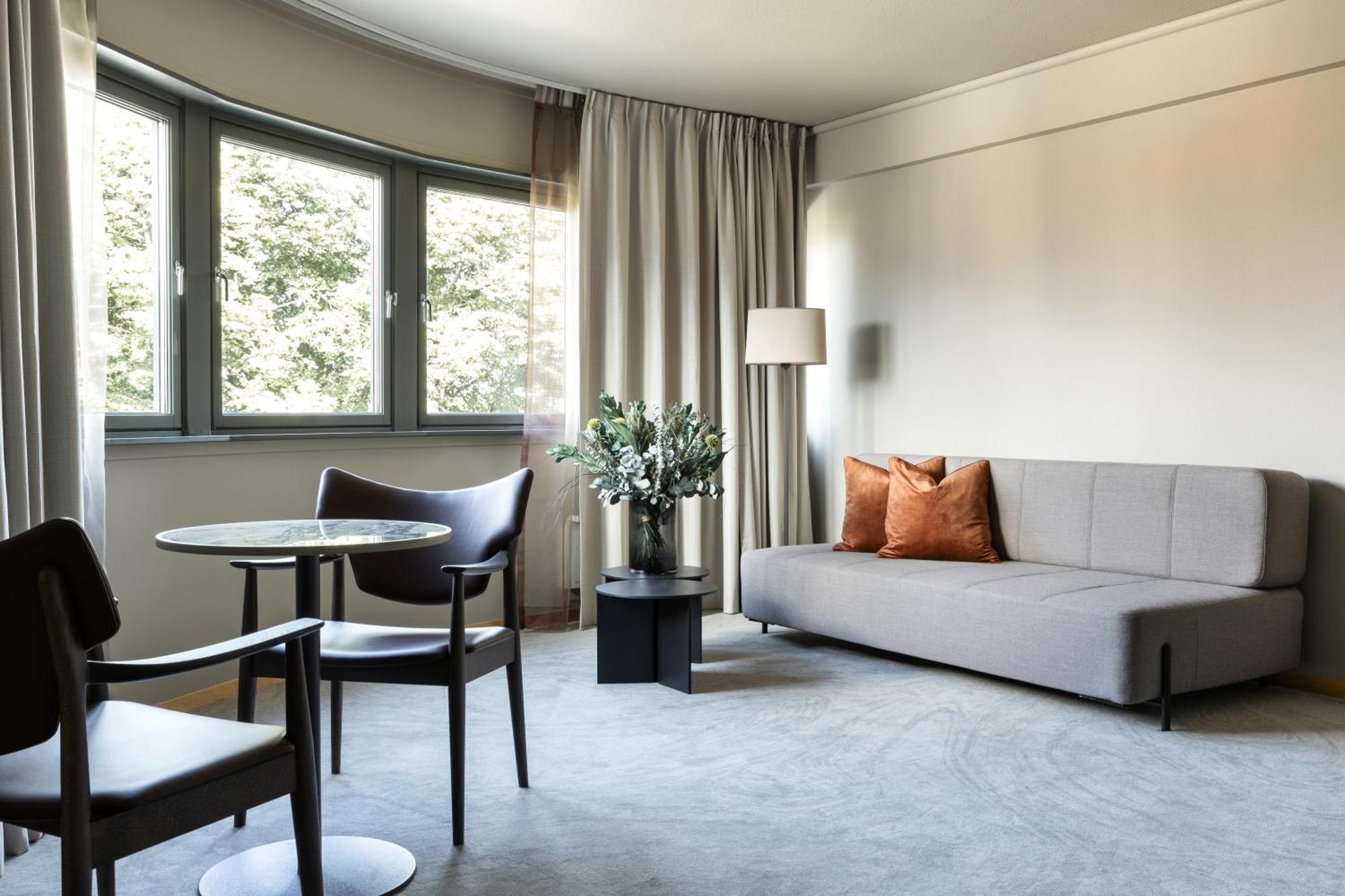 Family Room,1547160595:JPEG