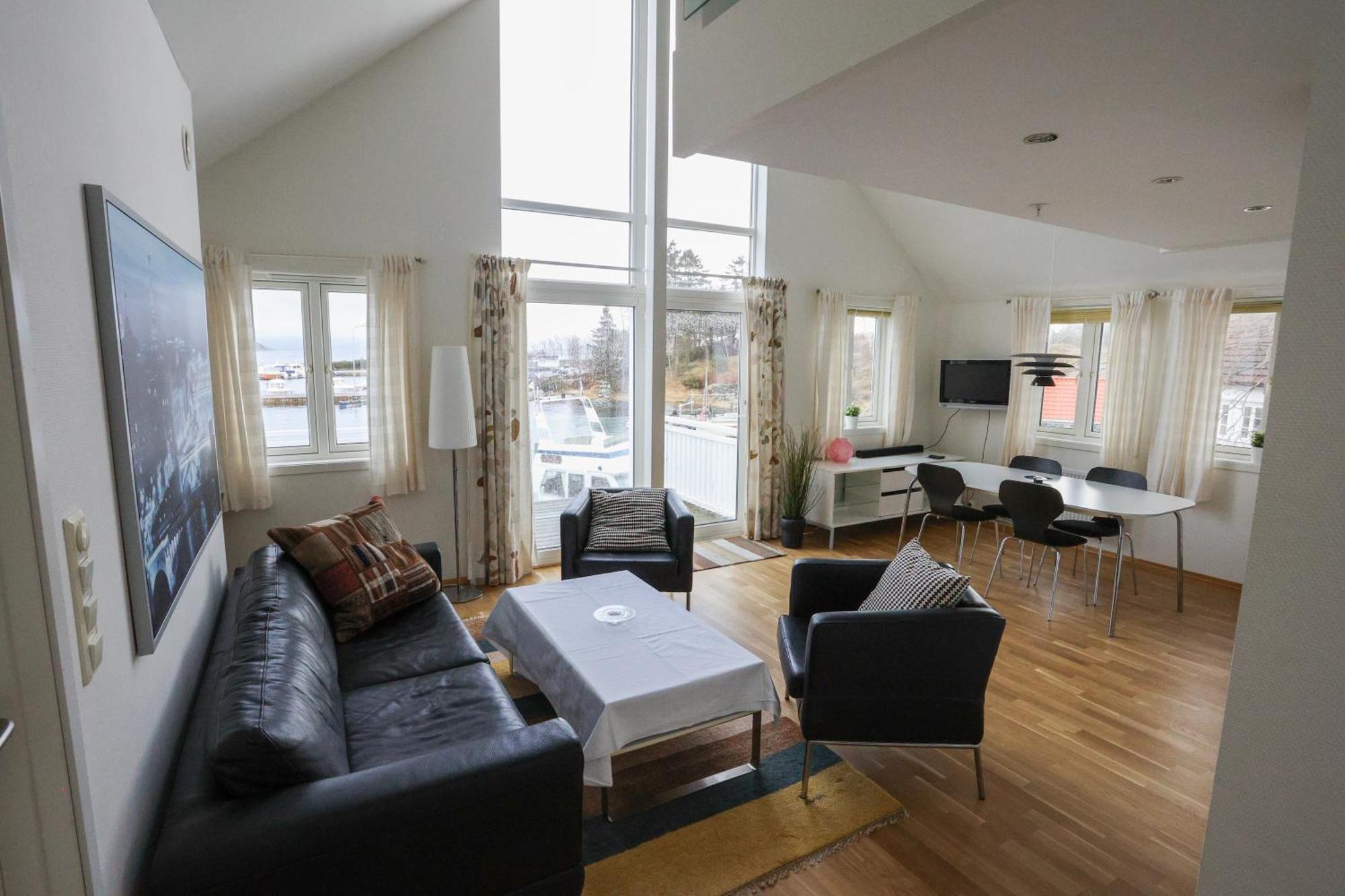 Two-Bedroom Apartment Sleeping Alcove
