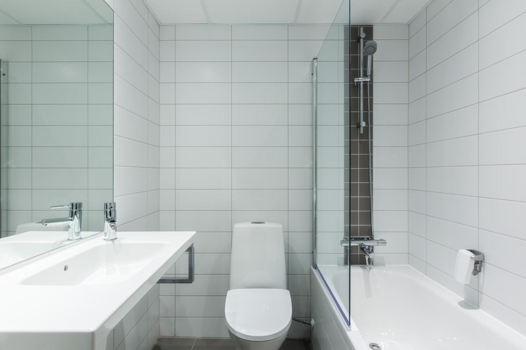 Compact Twin Room
