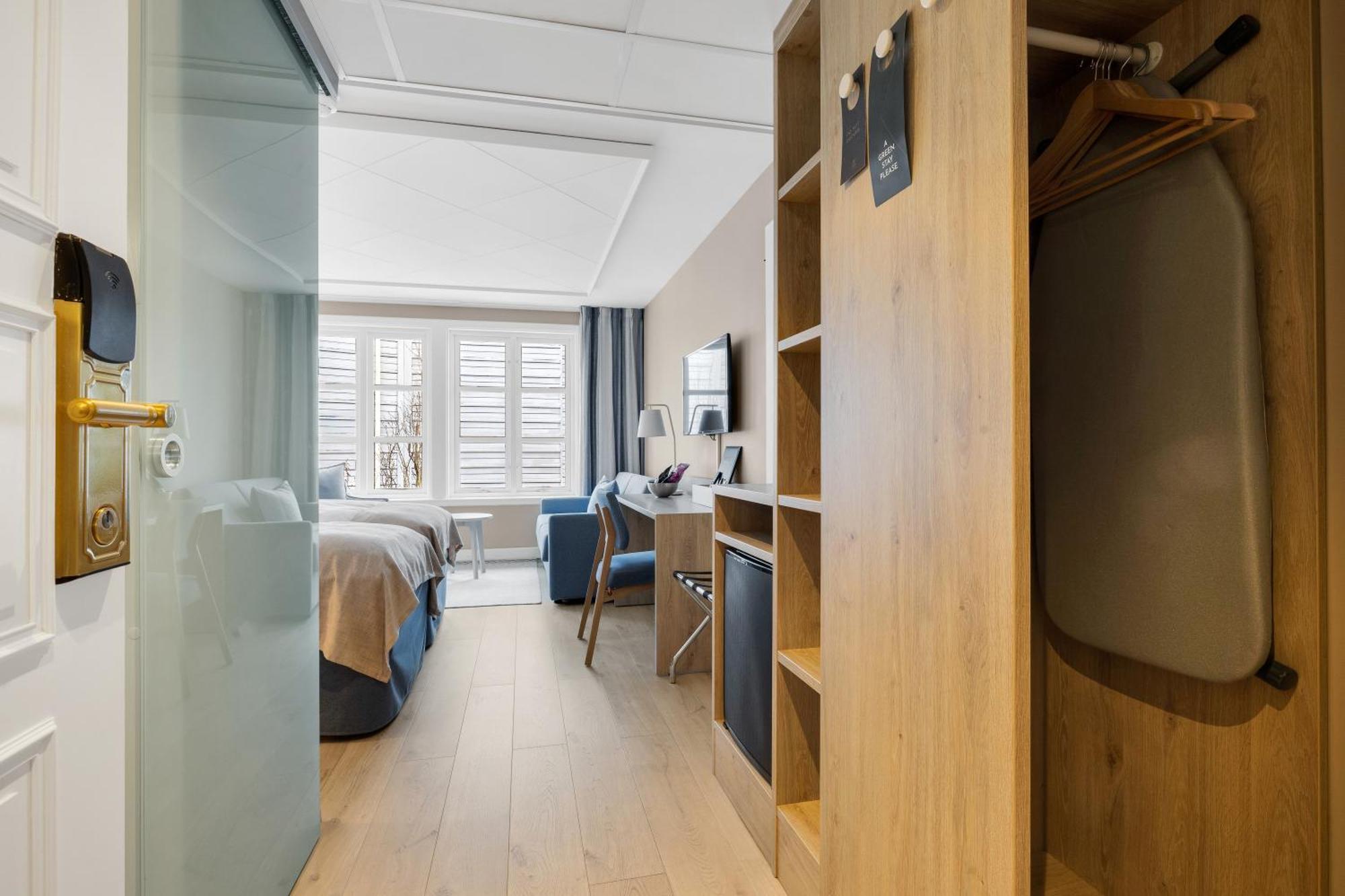 Standard Double Room,1611057809:JPEG