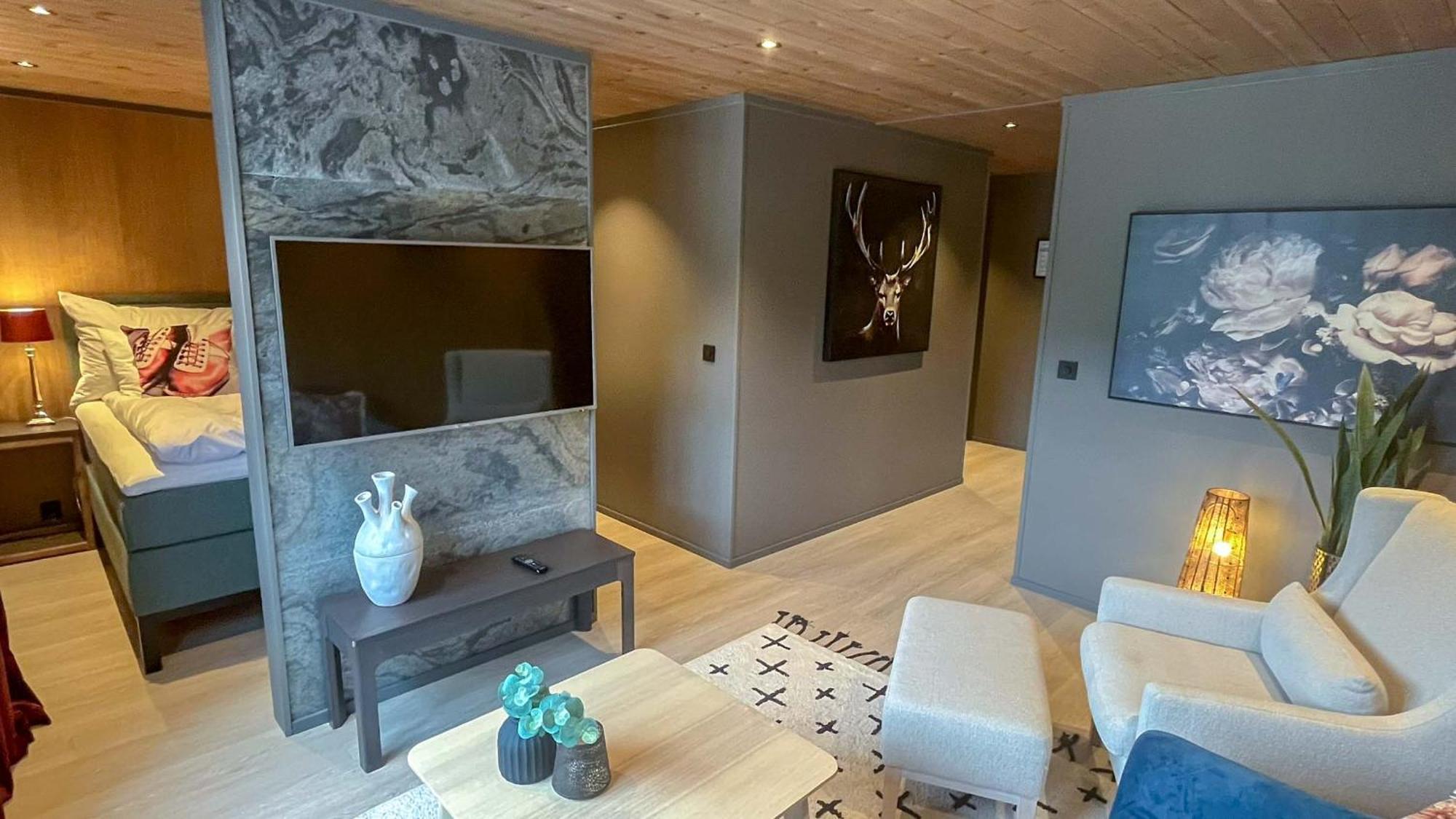 Family Suite,1613668607:JPEG