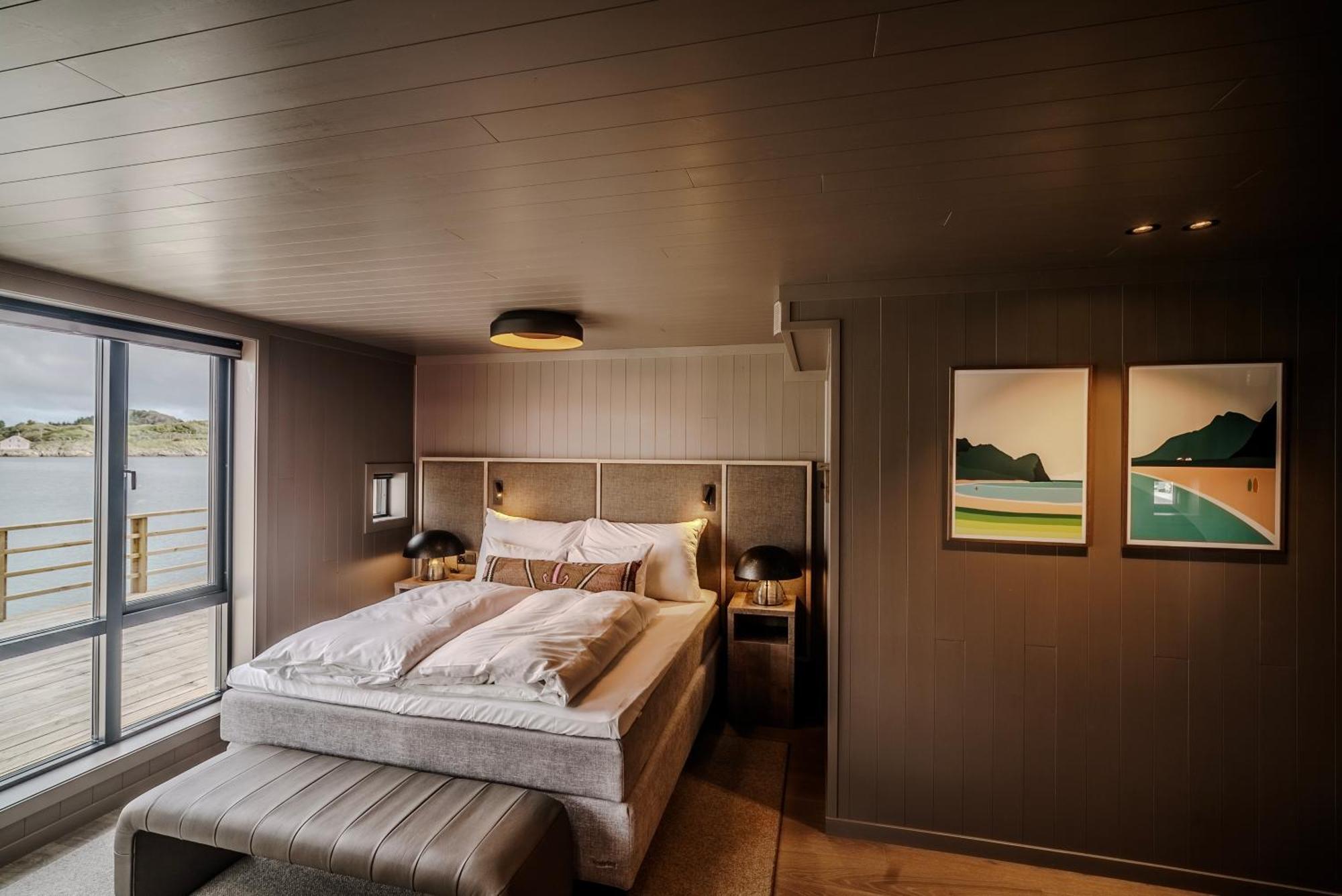 Junior Suite Mountain View