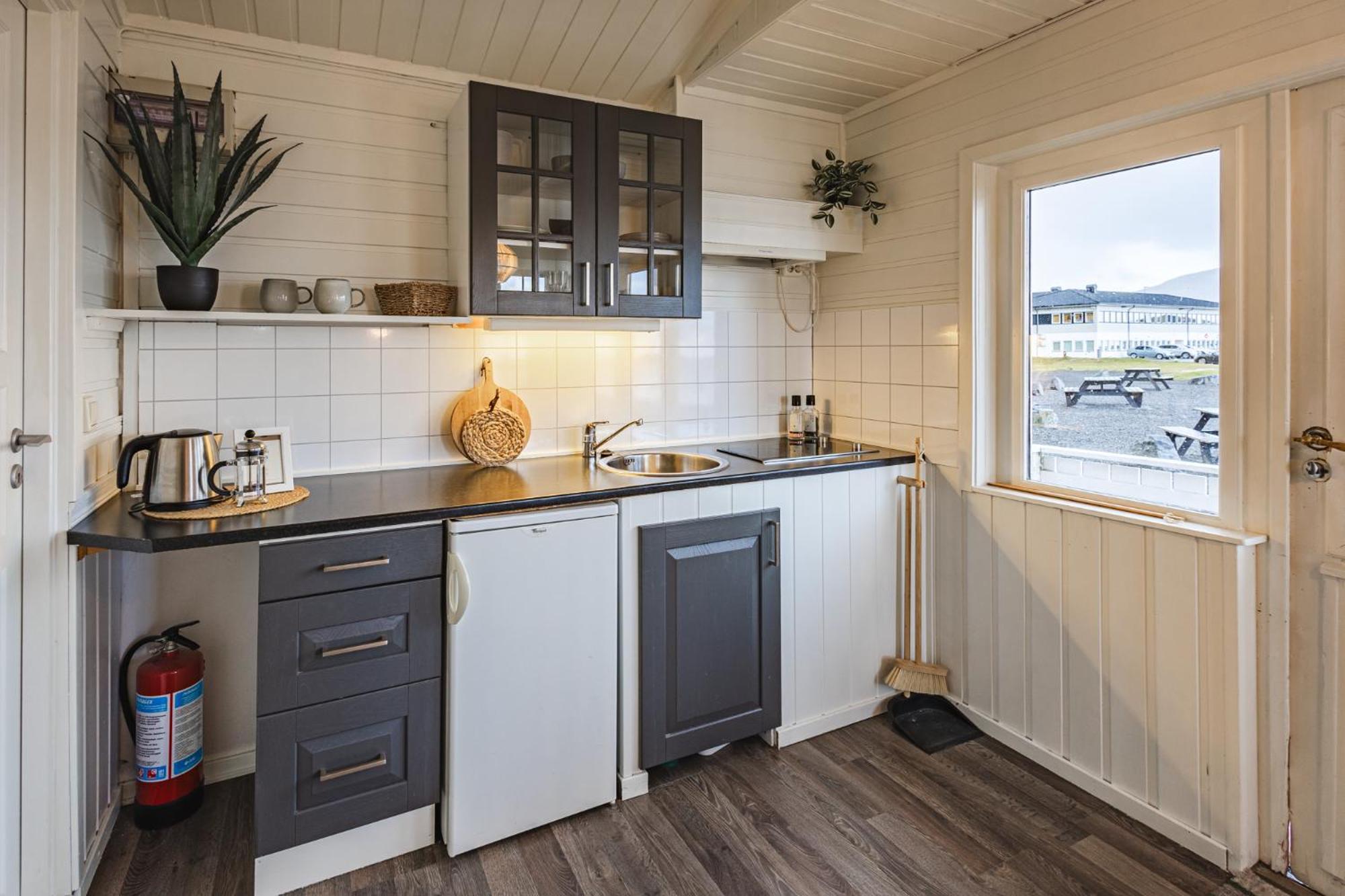 Two-Bedroom Cabin,1621424033:JPEG