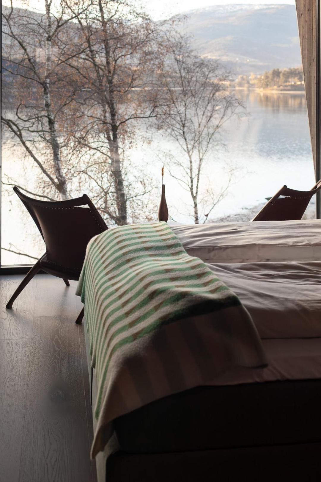 Main building Family room Lake view