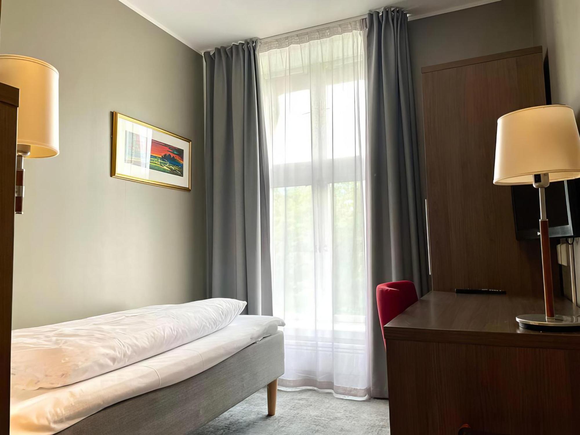 Budget Single Room
