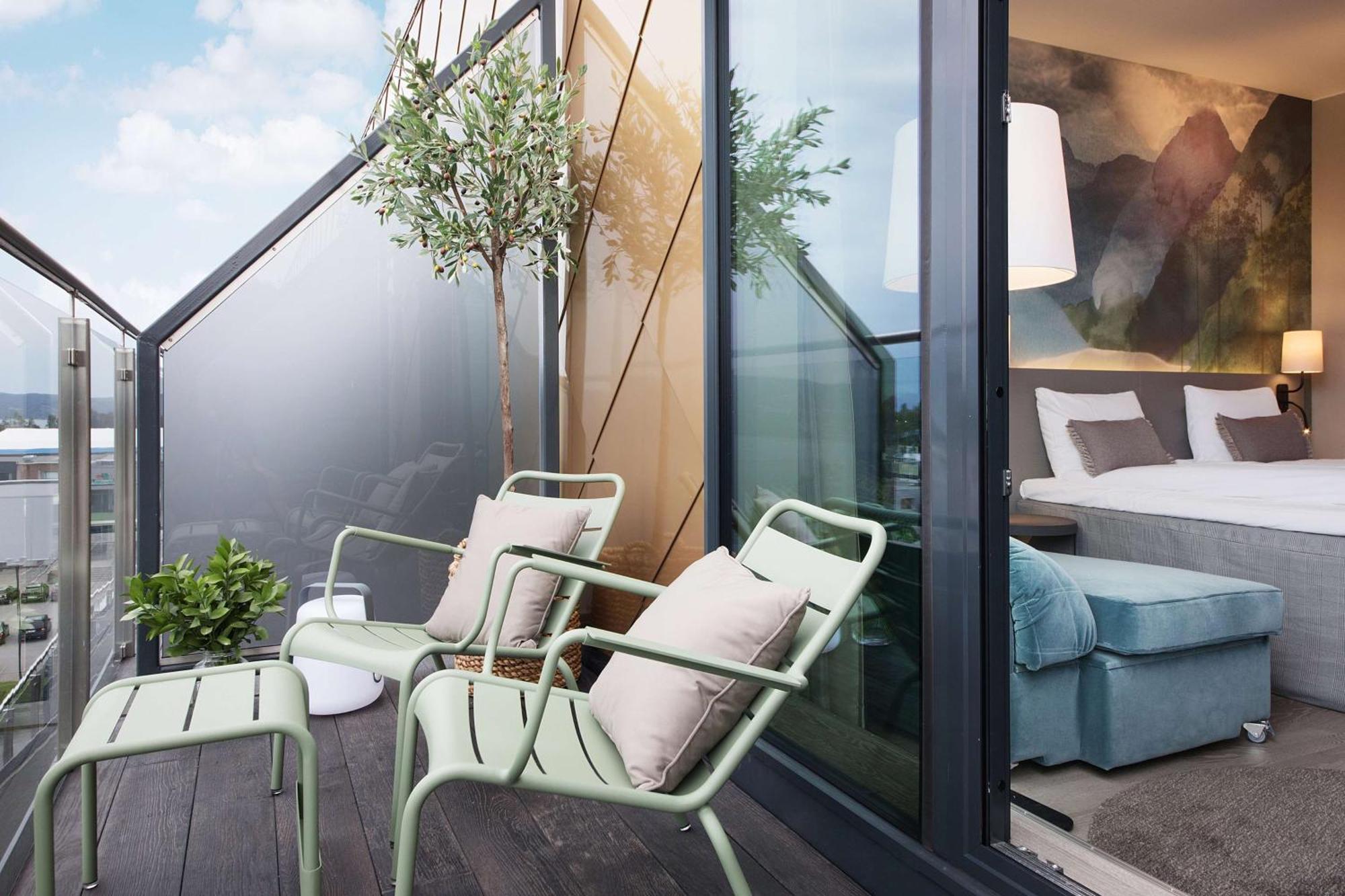 Superior Double Balcony