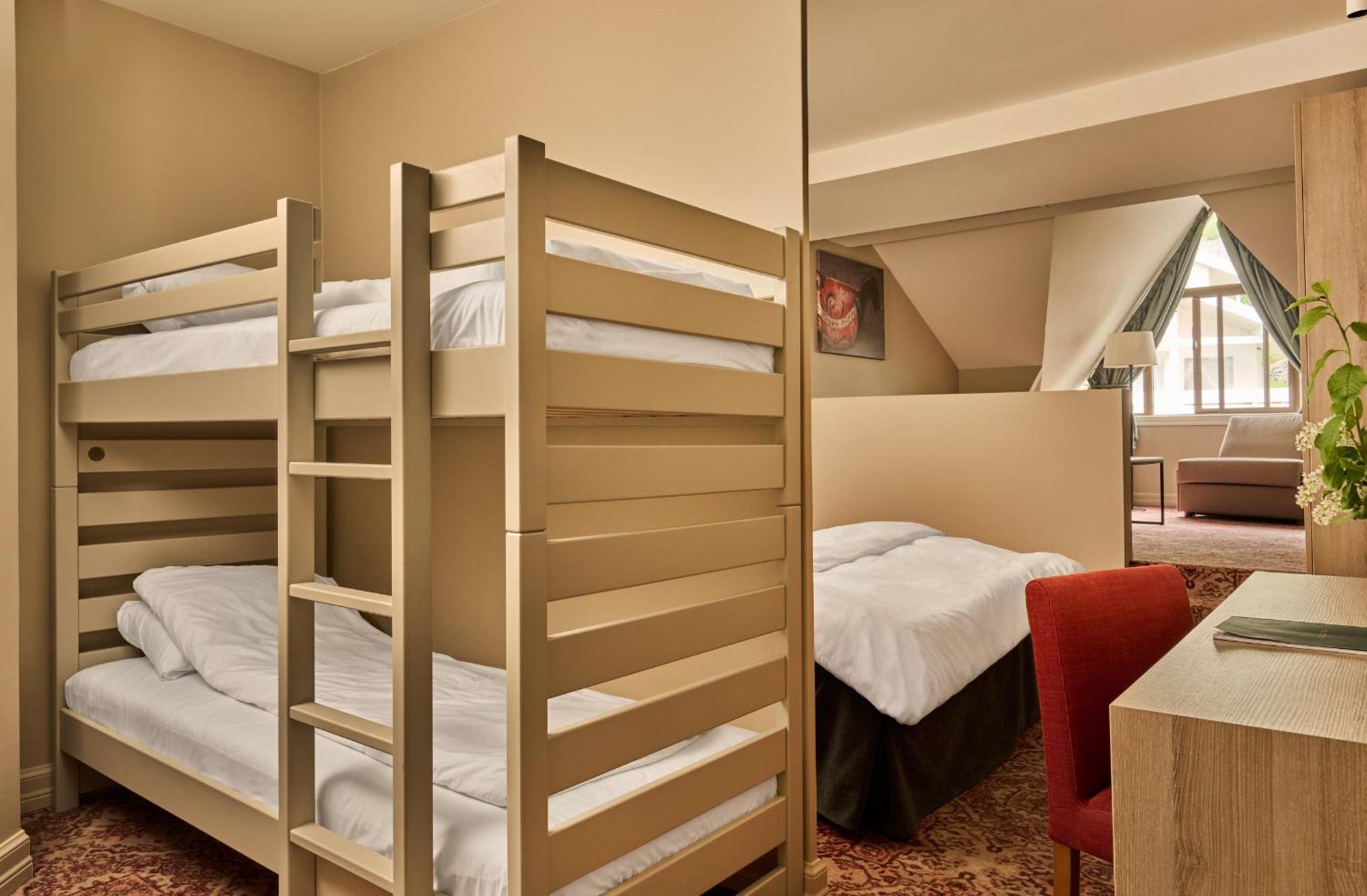 Family Room 4 Beds