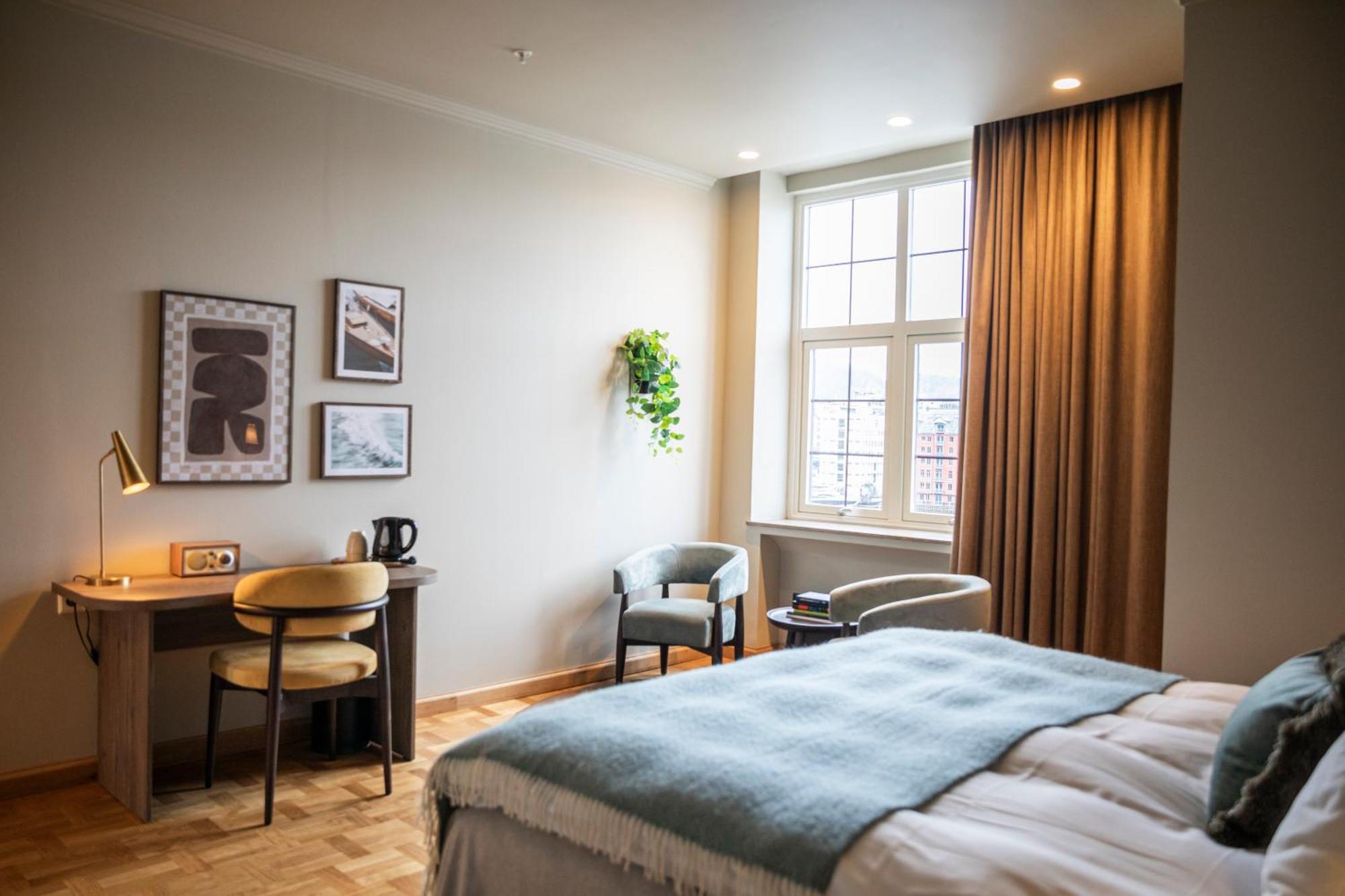 Deluxe Double Room City View
