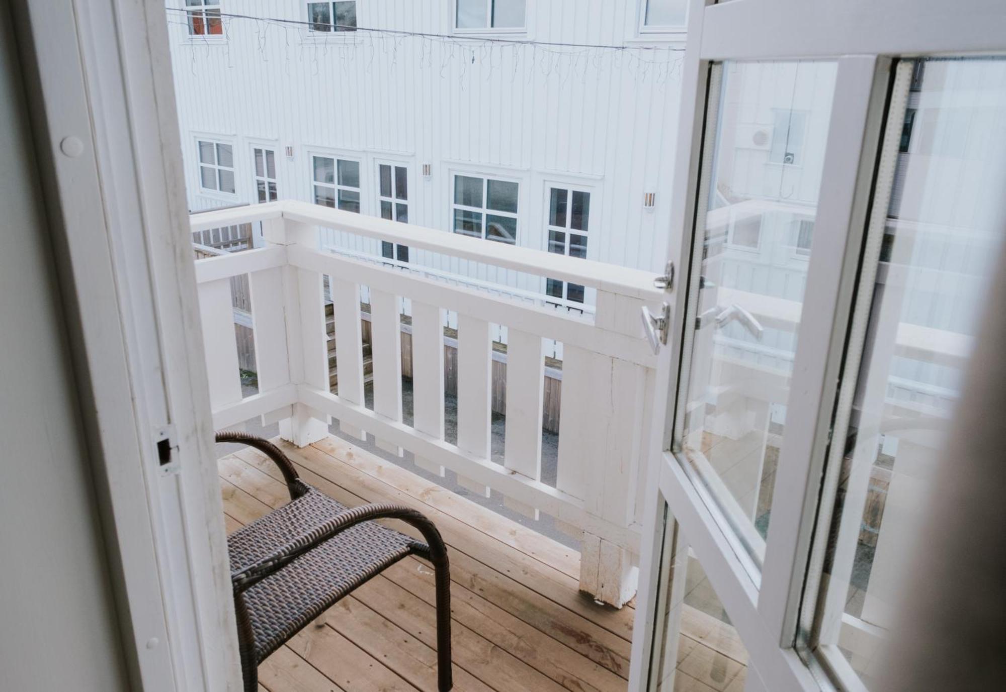 Superior Twin Room with Balcony