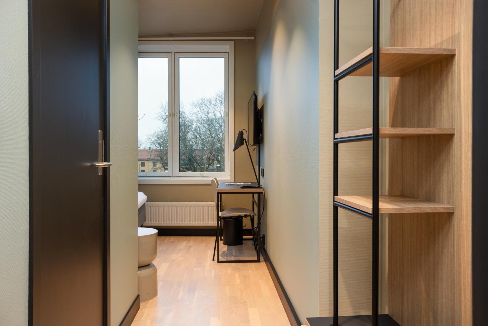Compact Single