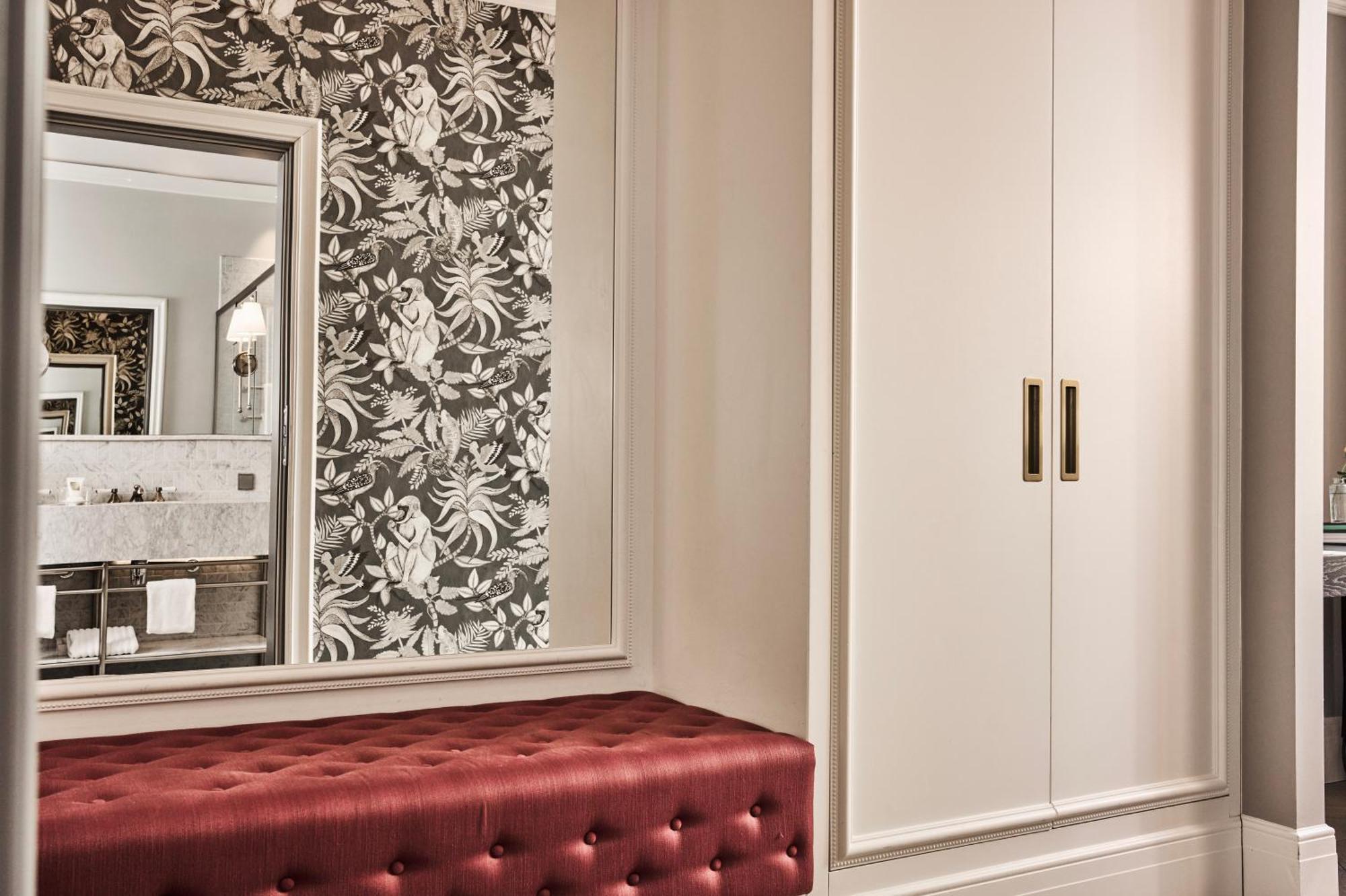 Junior Suite,1769499038:JPEG