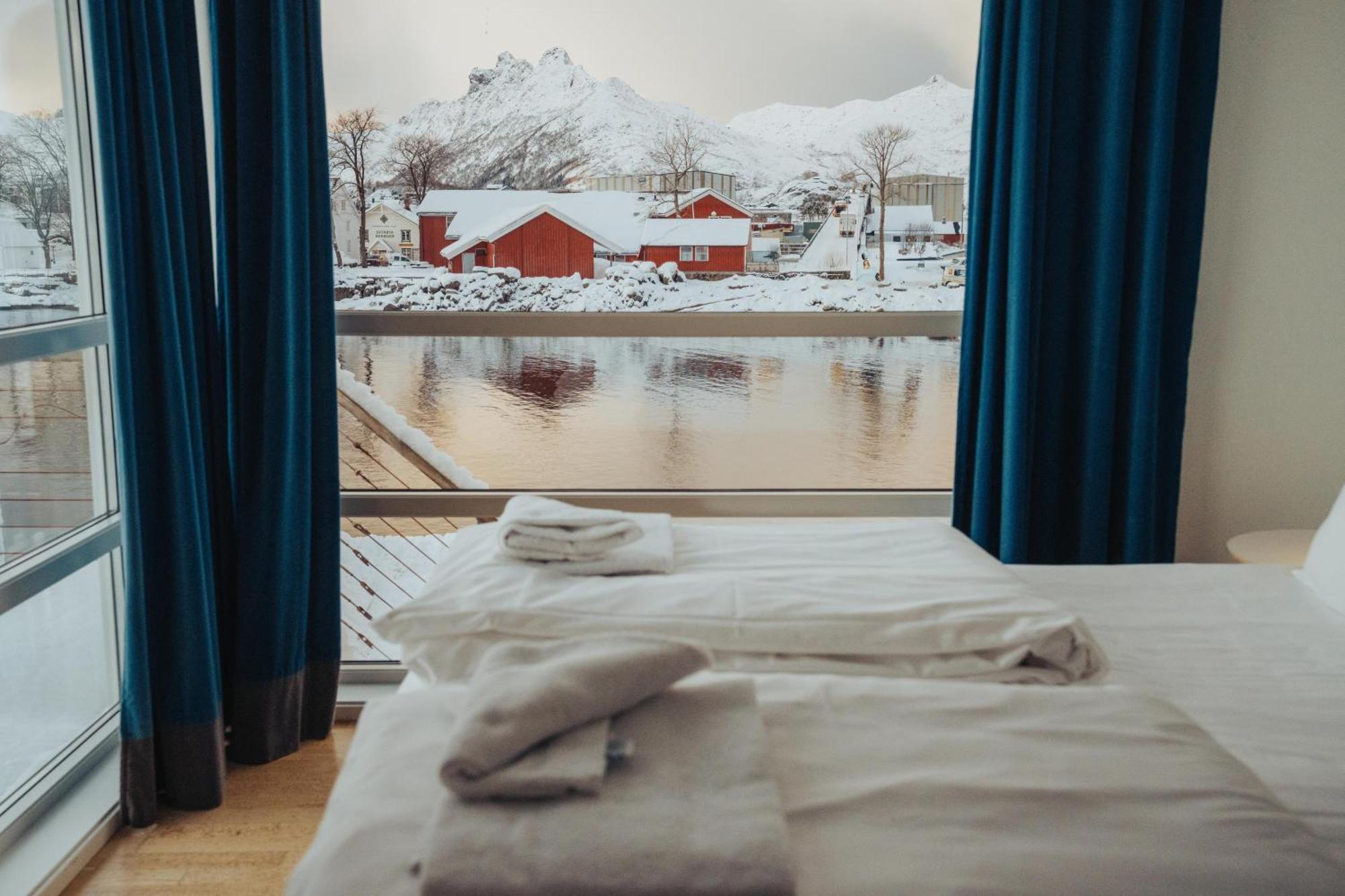 Vestfjord DBL Sea view