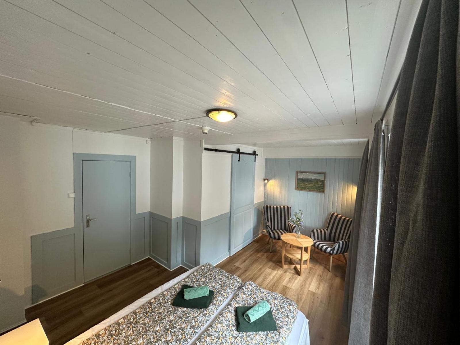 Double Room Private Bathroom