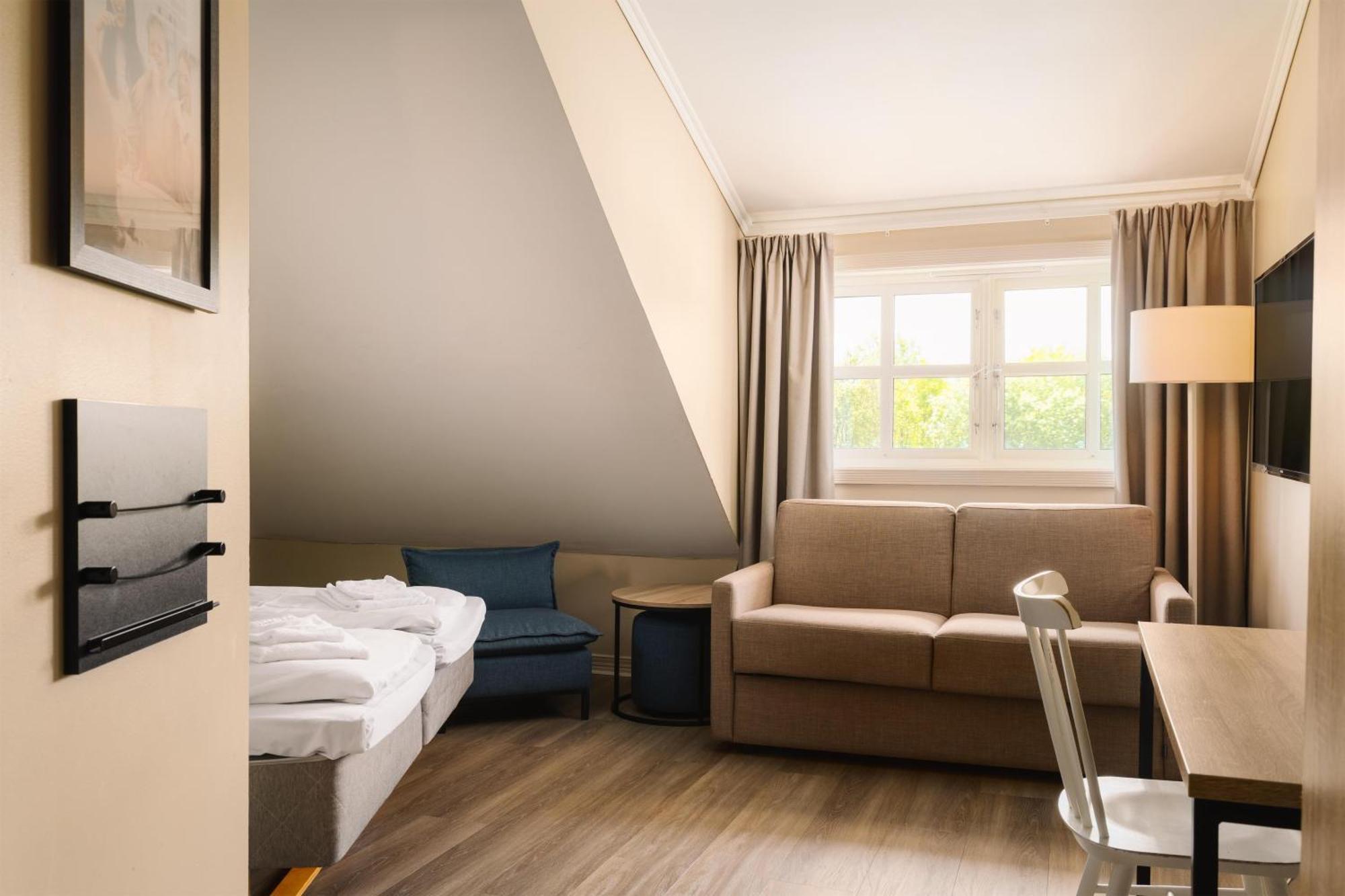 Superior King Room