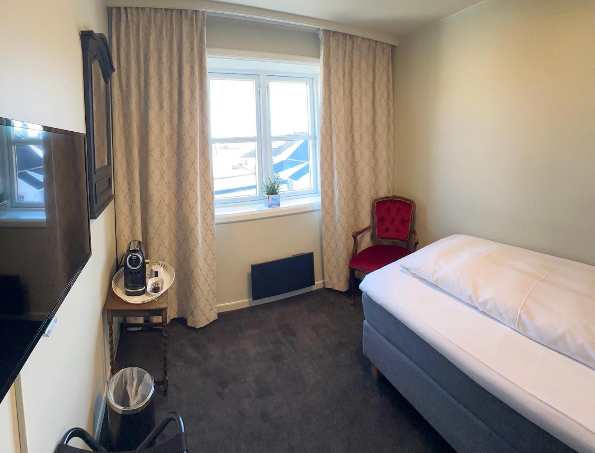 Double Room Private External Bathroom
