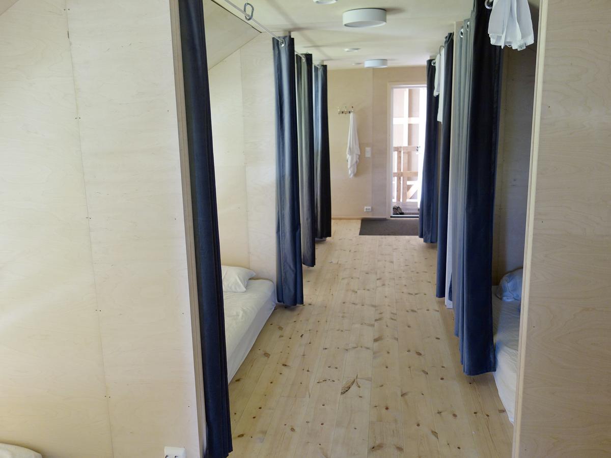 Single Bed in Mixed Dormitory Room