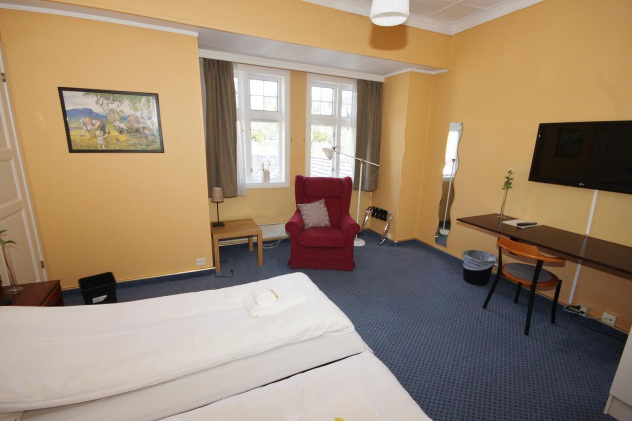 Triple Room with Mountain View,696561534:JPEG