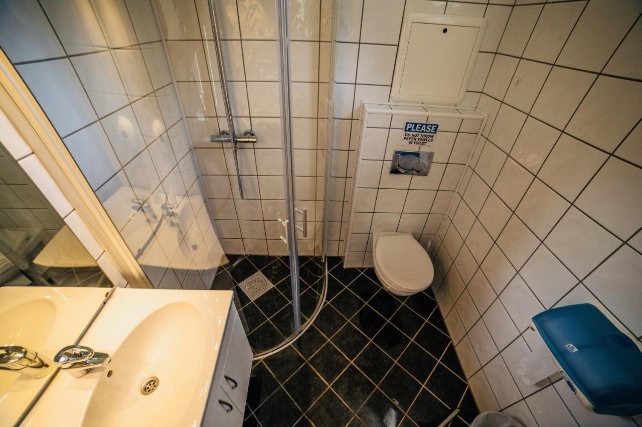 Double Room Private Bathroom