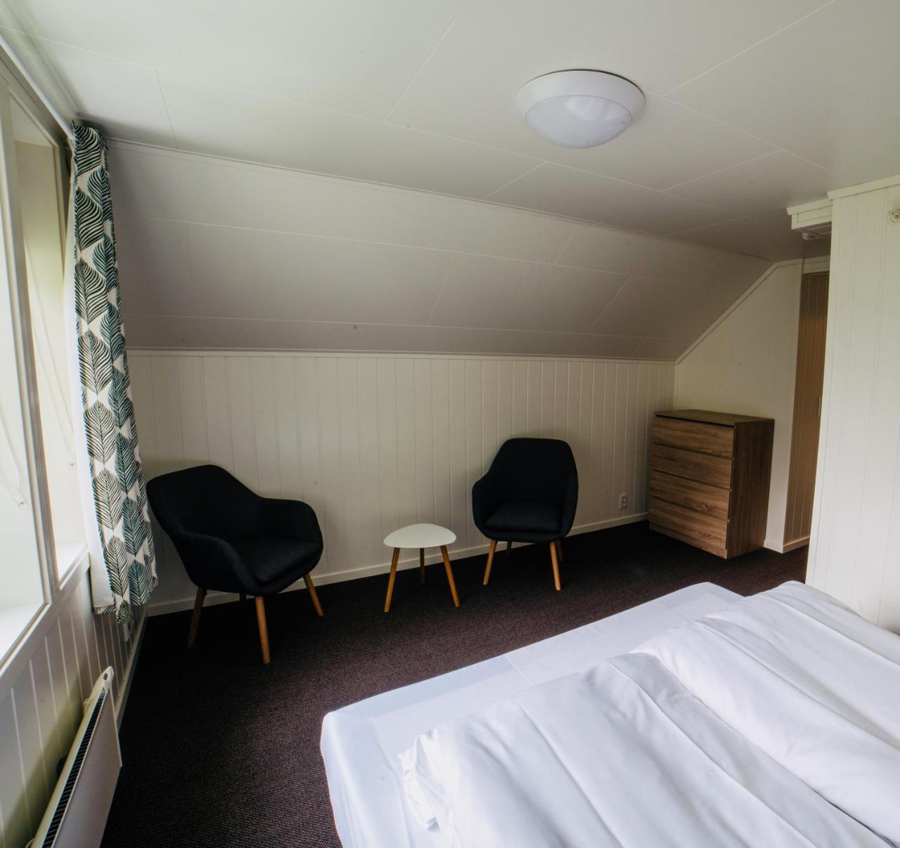 Double Room Private Bathroom