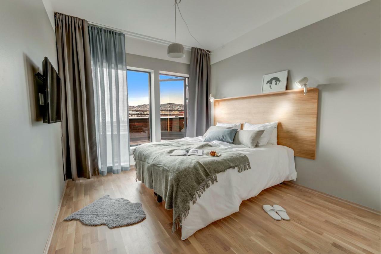 Studio Apartment For Two,863165135:JPEG