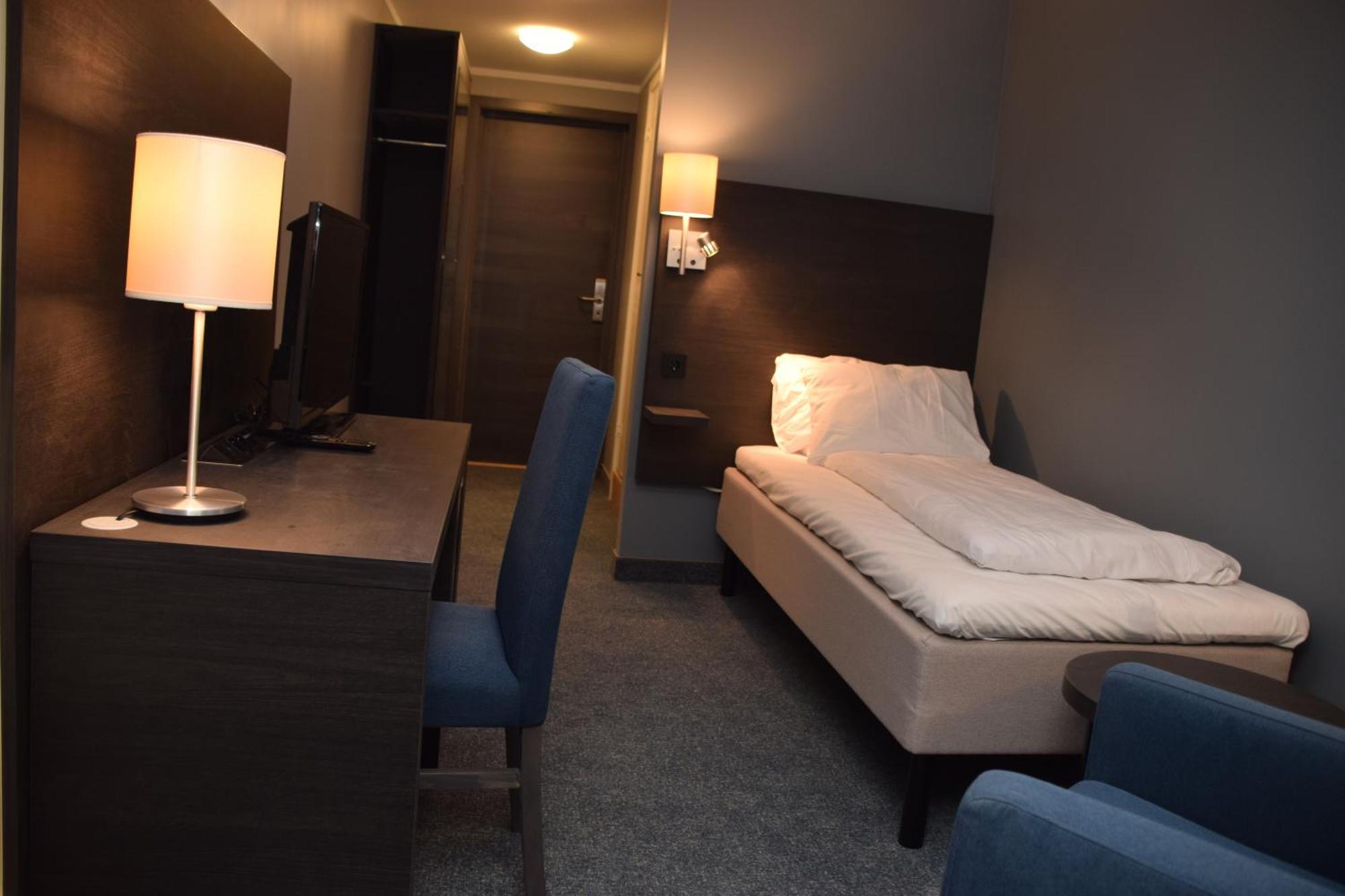 Single Room,914301880:JPEG