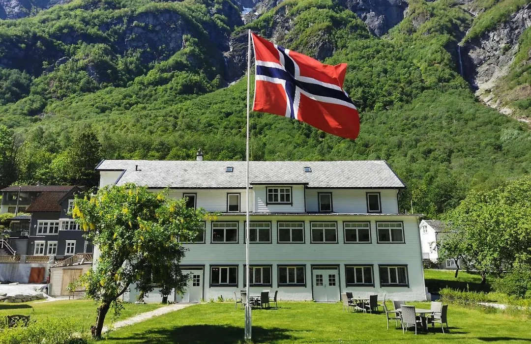 Gudvangen Budget Hotel-1