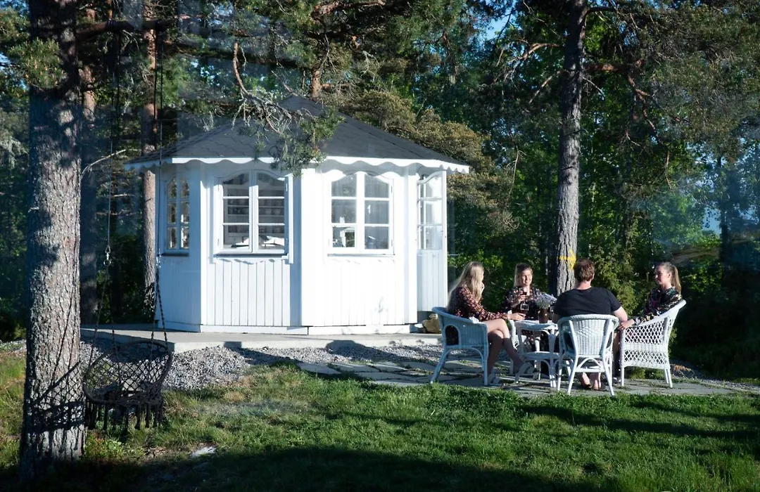 Dragsvik Fjordhotel (Adults Only)-1