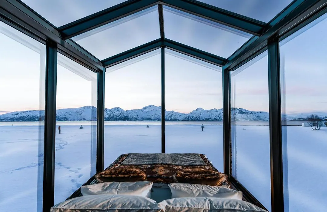 Aera - Glass Cabins-1