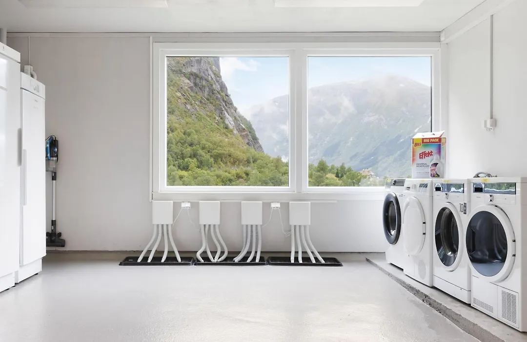 Trolltunga Guesthouse-1