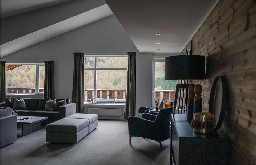 Blatind Boutique Hotel-1