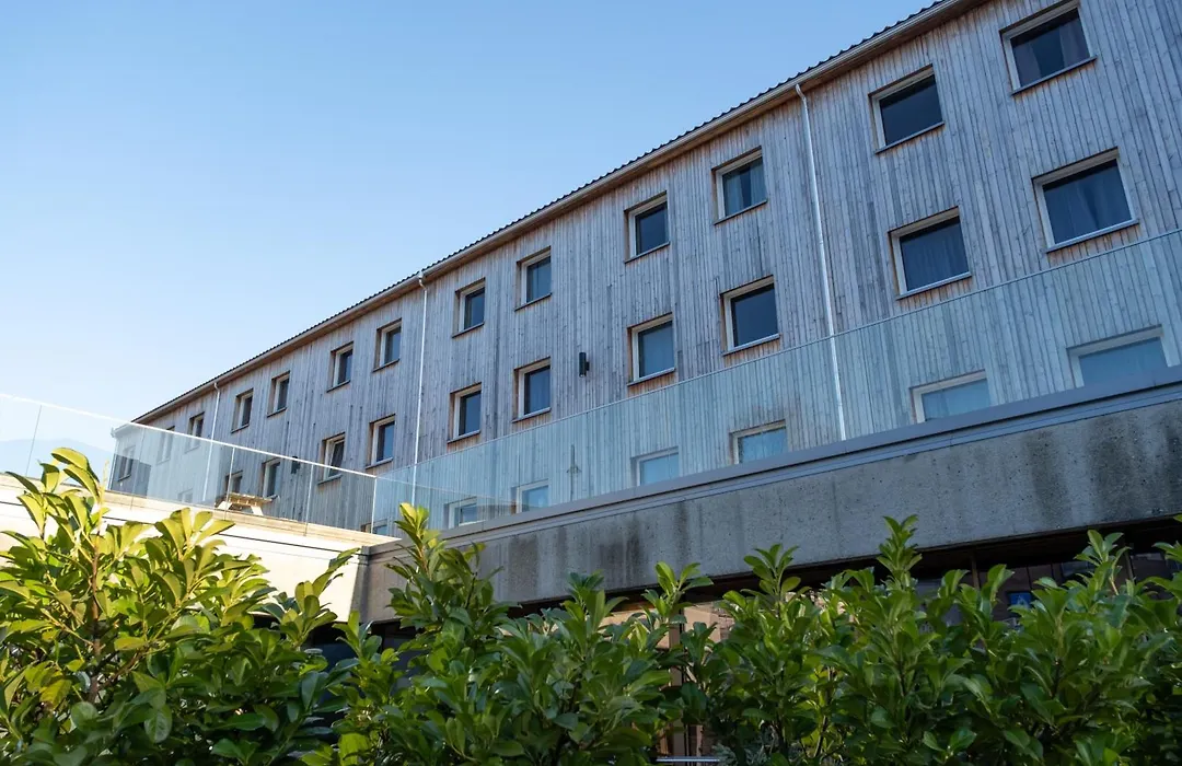 Stord Folkehøgskule Sommarhotell Leirvik-1