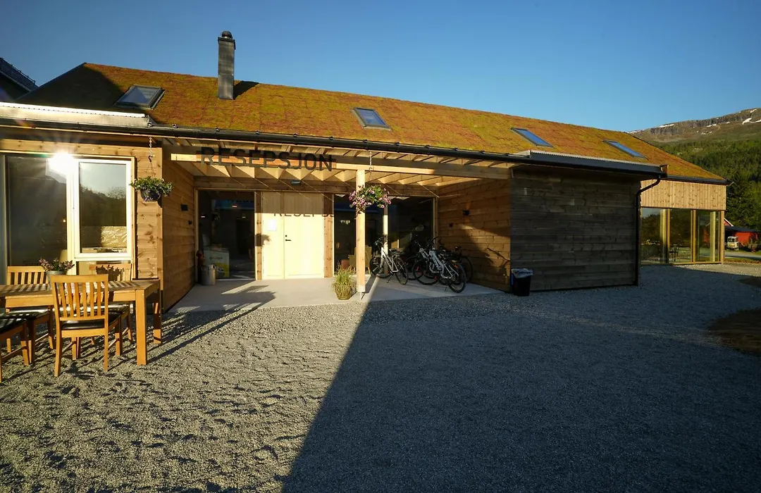 Jølstraholmen Camping og Hytter-1
